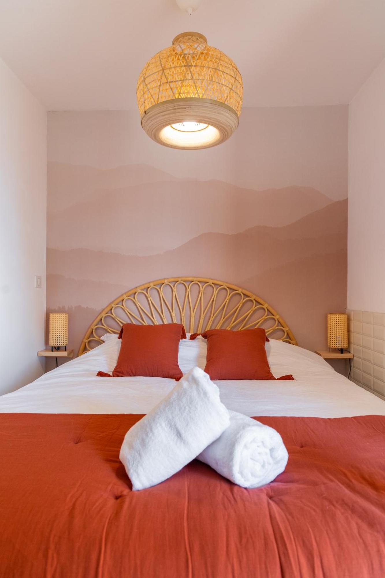 Appart Cosy, Piscine, Clim, Parking Prive - Proche Plage - Arrivee Autonome - Lit Queen Size La Seyne-sur-Mer Extérieur photo