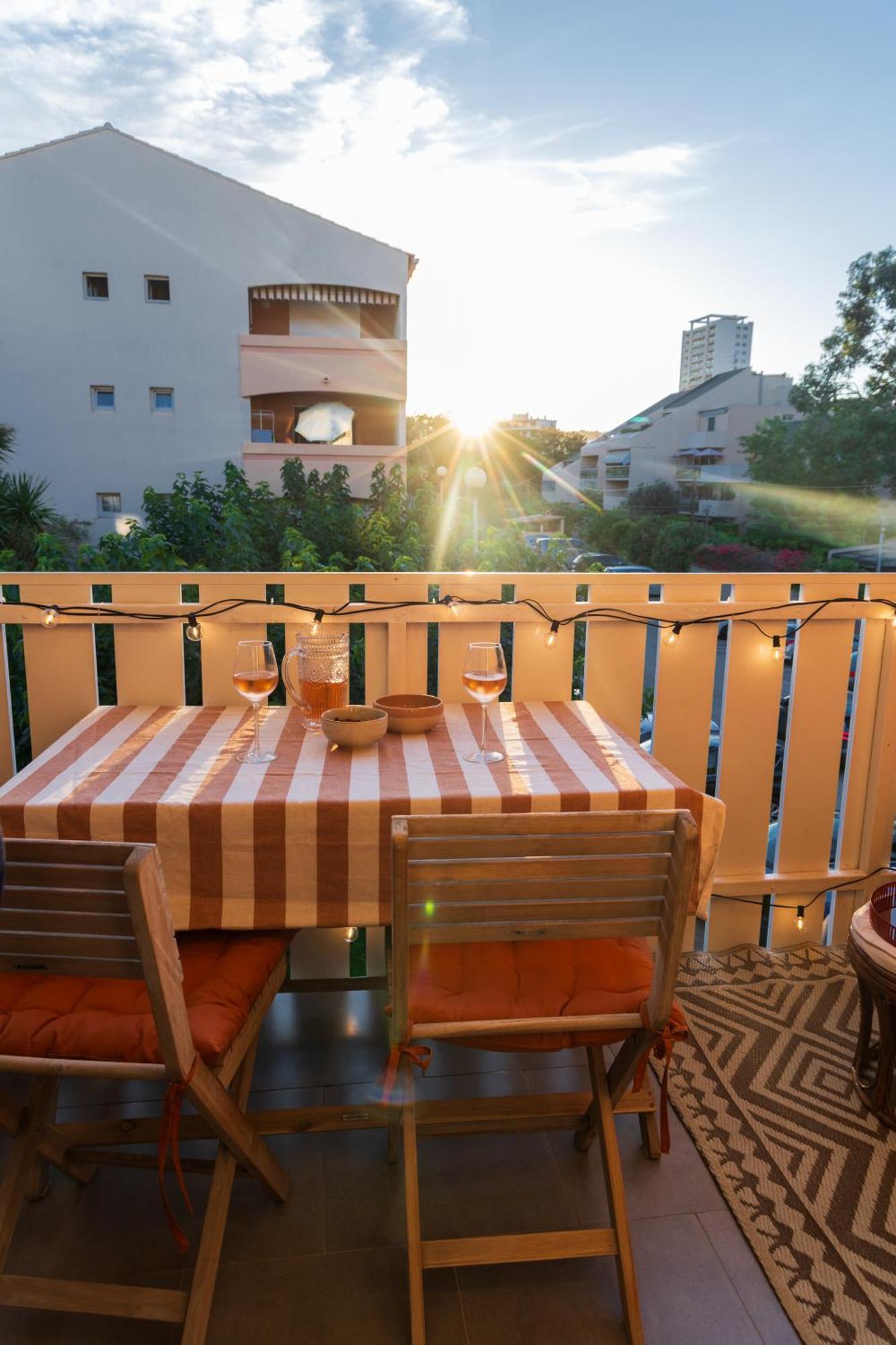 Appart Cosy, Piscine, Clim, Parking Prive - Proche Plage - Arrivee Autonome - Lit Queen Size La Seyne-sur-Mer Extérieur photo